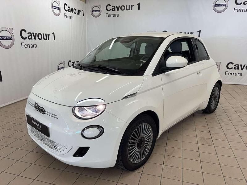 Bianco Usata 2023 Fiat 500e La Prima Tre volumi | 17.500 € (Buon prezzo) - Immagine 1/4