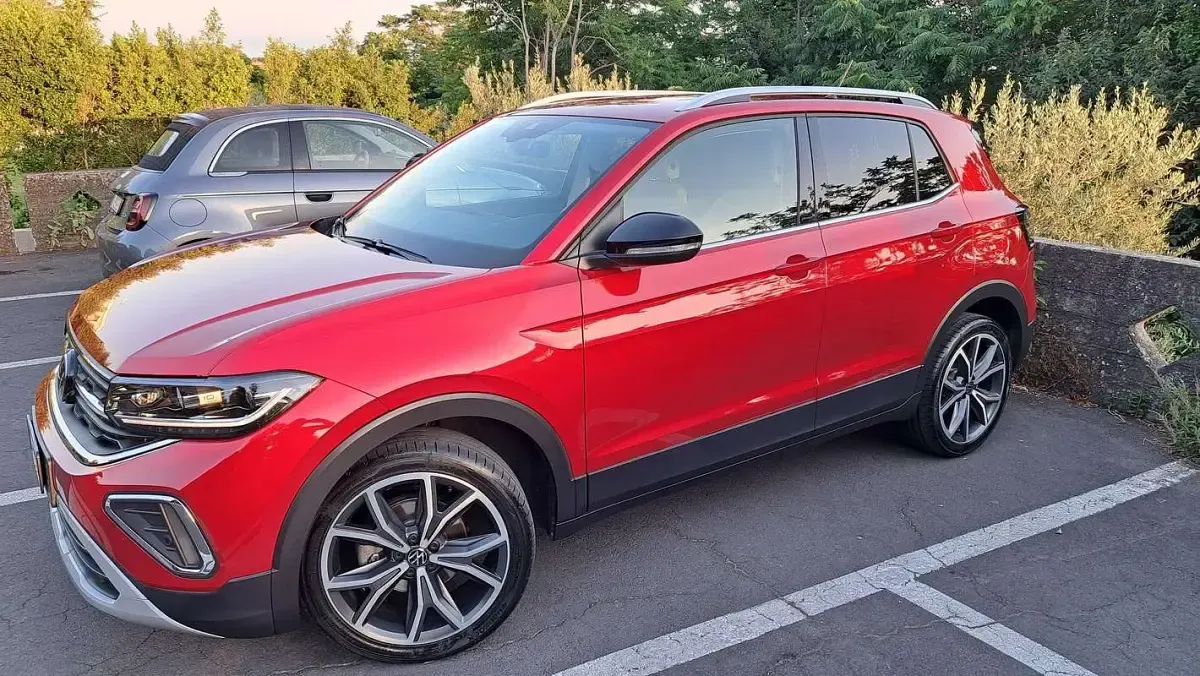 Usata VW T-Cross Style 116 CV (85 kW) 2024 Rosso SUV