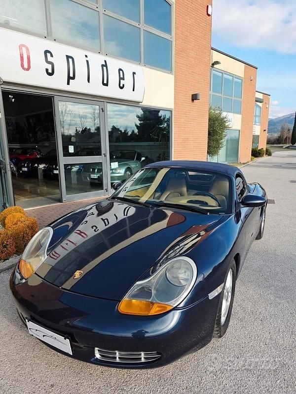 Usata Porsche Boxster 204 CV (150 kW) 1998 Blu Cabrio