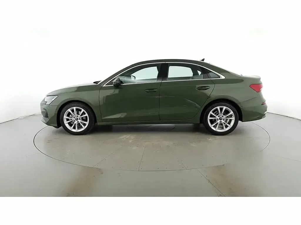 Usata Audi A3 e-tron 116 CV (85 kW) 2025 Verde distretto metallizzato Utilitaria