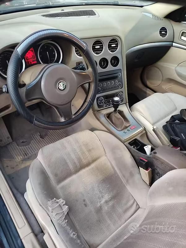 Second-hand Alfa Romeo 159 150 CP (110 kW) 2008 Negru Berlinǎ