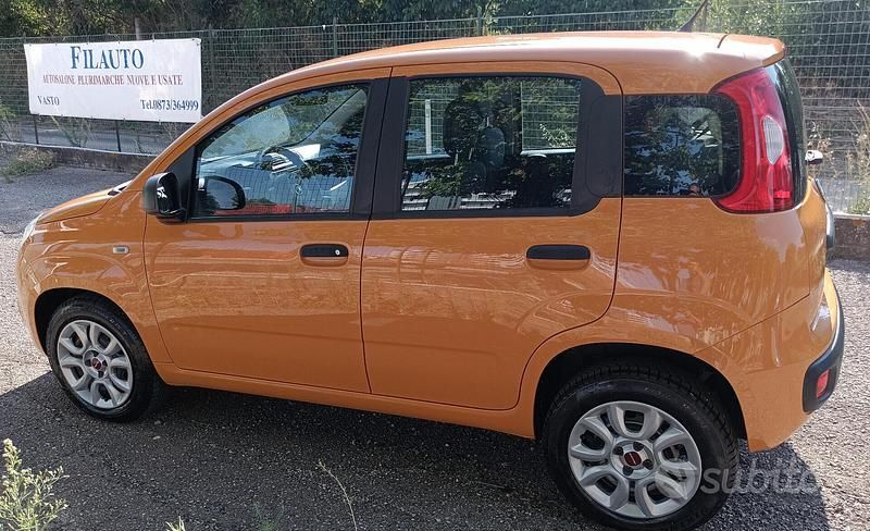 Usata Fiat Panda Easy 85 CV (62 kW) 2019 Giallo Utilitaria