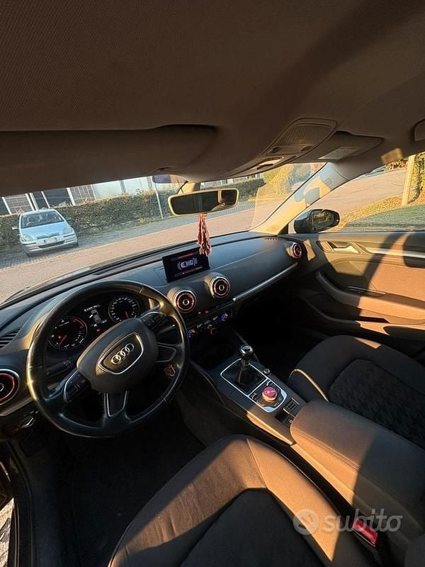 Usata Audi A3 Sportback 105 CV (77 kW) 2016 Marrone Utilitaria