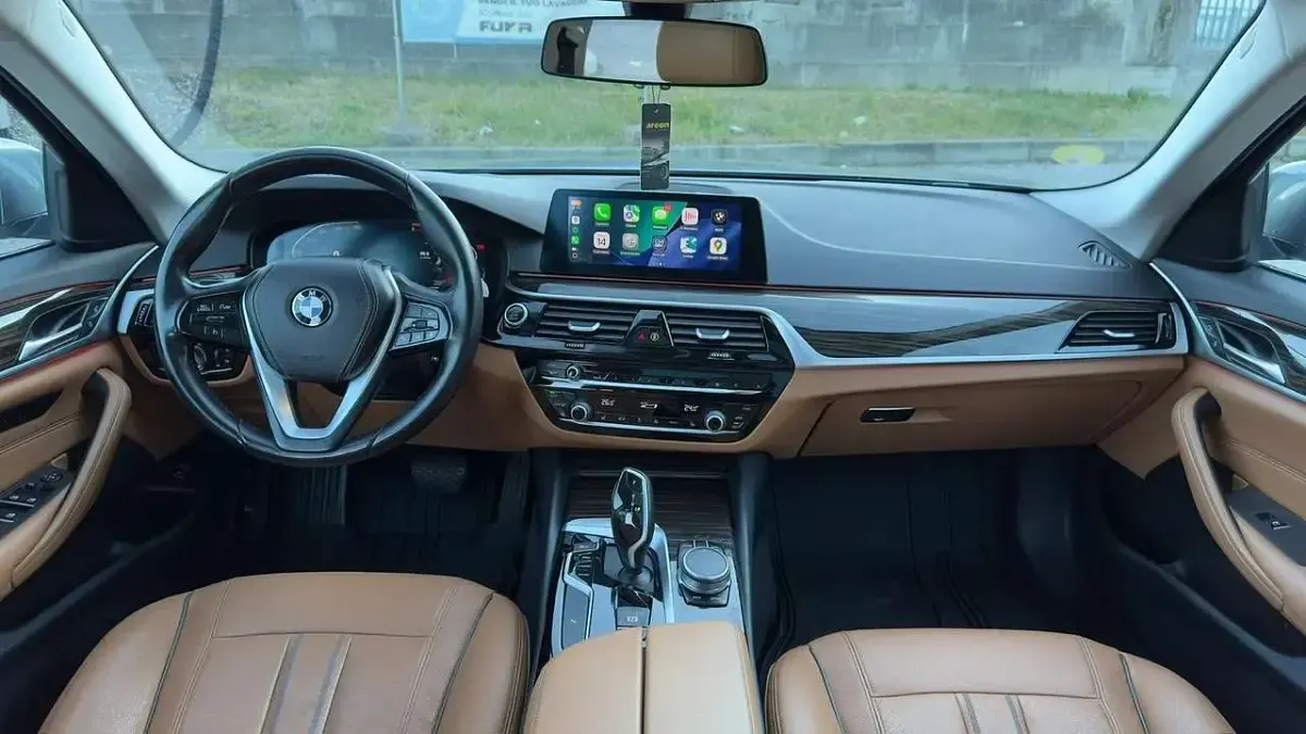 Usata BMW 520 Luxury Line 190 CV (139 kW) 2020 Grigio Station wagon