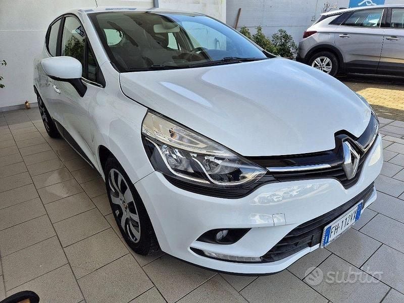 Usata Renault Clio IV Zen 75 CV (55 kW) 2017 Bianco Berlina