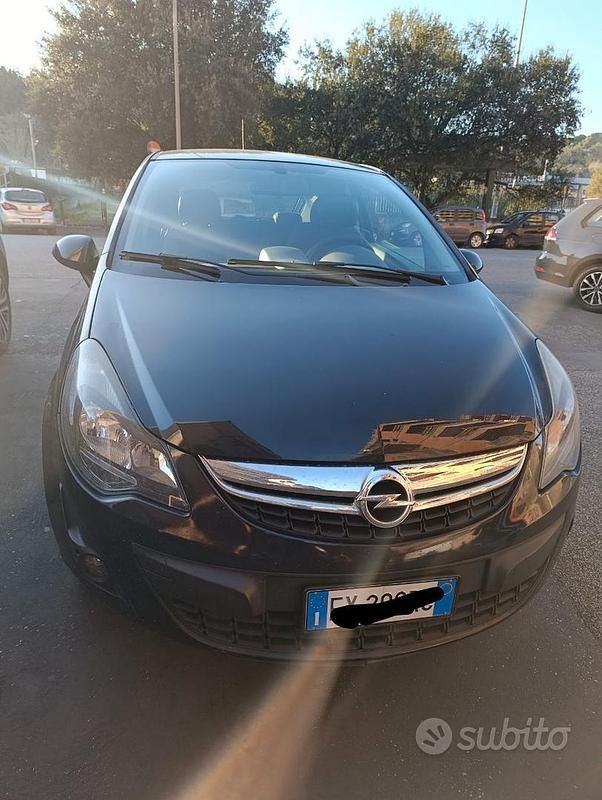 Usata Opel Corsa 85 CV (62 kW) 2014 Nero Utilitaria