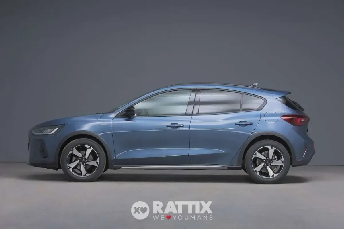 Usata Ford Focus Active 125 CV (91 kW) 2022 Blu SUV