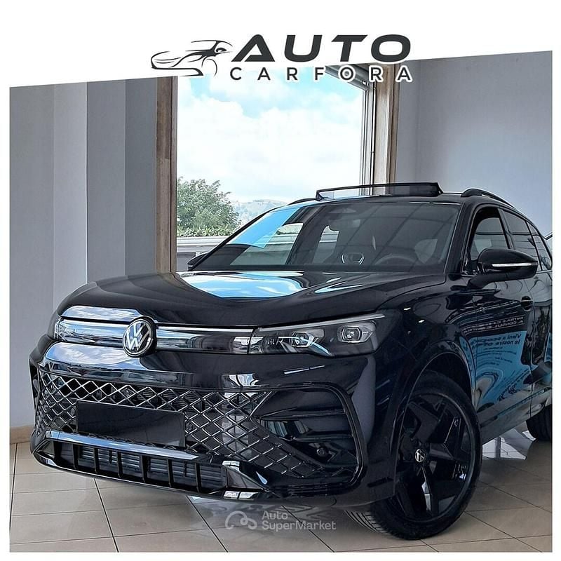 Nuova VW Tiguan R-line Plus 150 CV (110 kW) 2025 Nero SUV