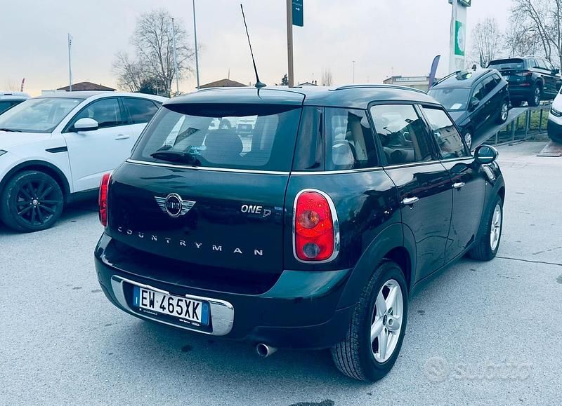 Usata Mini One Countryman 90 CV (66 kW) 2014 Verde SUV