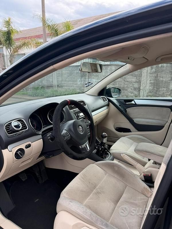 Usata VW Golf VI Highline 105 CV (77 kW) 2010 Nero Utilitaria