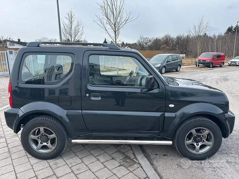 Usata Suzuki Jimny 2012 Nero SUV