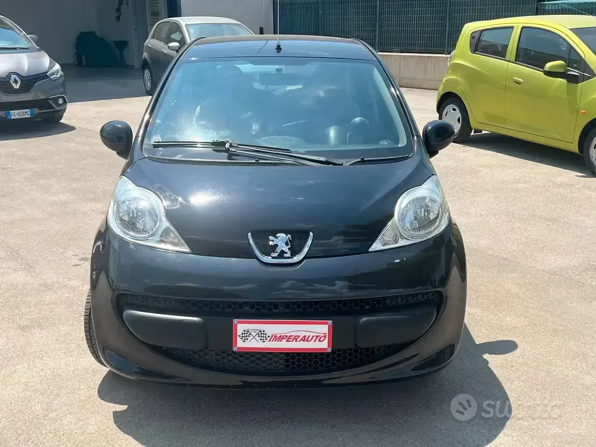 Usata Peugeot 107 68 CV (50 kW) 2006 Nero Utilitaria