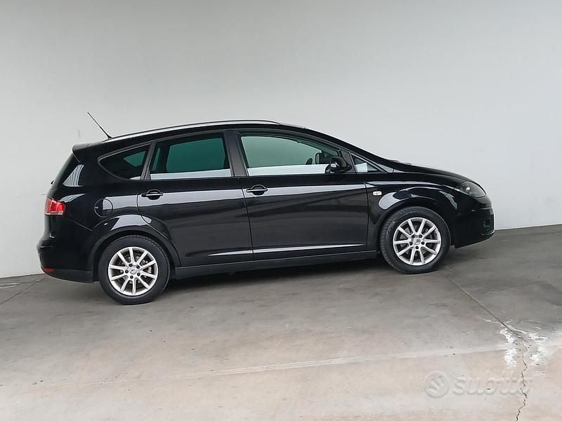Usata Seat Altea XL Style 105 CV (77 kW) 2012 Nero Monovolume
