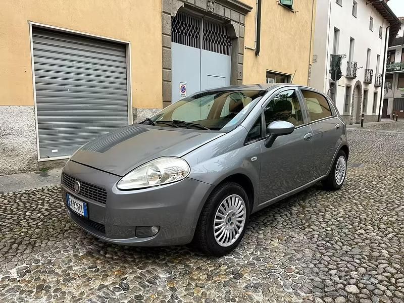 Usata Fiat Grande Punto 2009 Grigio Utilitaria