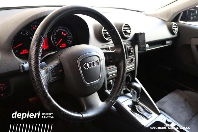 Usata Audi A3 Sportback Ambition 250 CV (183 kW) 2005 Blu/azzurro Utilitaria