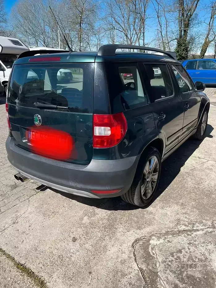 Usata Skoda Yeti 250 CV (183 kW) 2010 Verde SUV