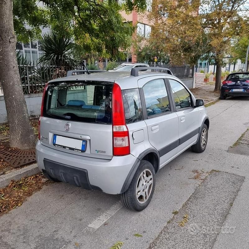 Usata Fiat Panda Climbing 77 CV (56 kW) 2009 Grigio Utilitaria
