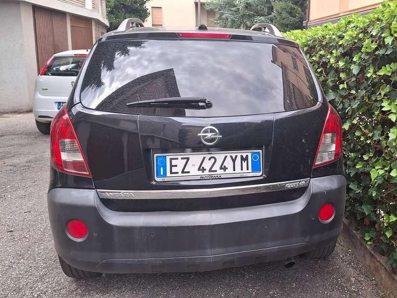 Usata Opel Antara Cosmo 163 CV (119 kW) 2015 Nero SUV