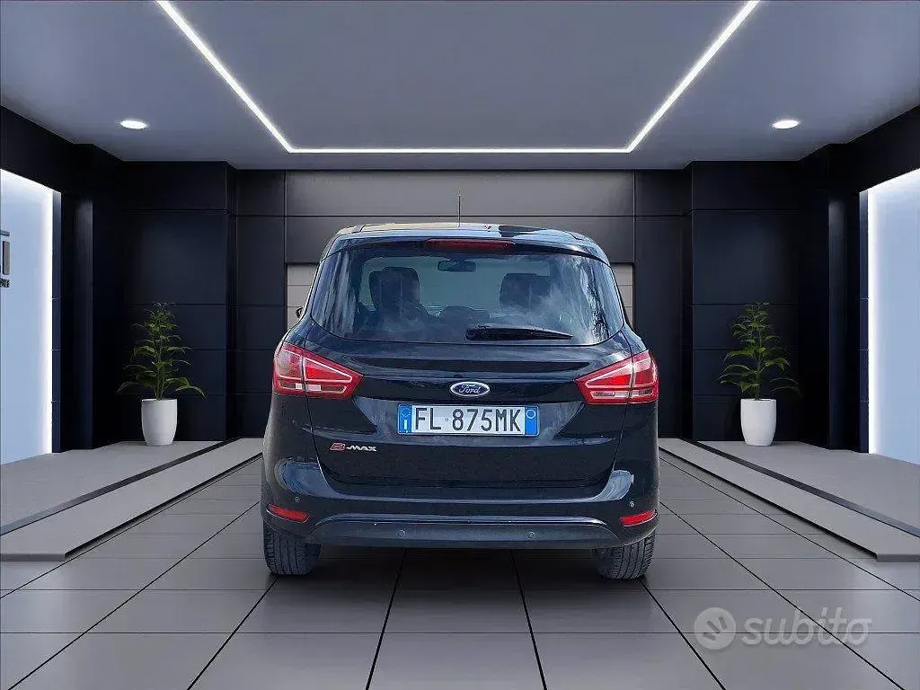 Usata Ford B-MAX Titanium 75 CV (55 kW) 2017 Nero Monovolume