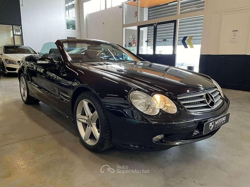 Usata Mercedes SL350 Avantgarde 245 CV (180 kW) 2002 Nero Cabrio