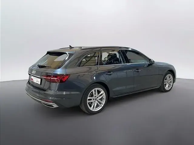 Begagnad Audi A4 Advanced Plus 163 HK (119 kW) 2025 Grå Kombi