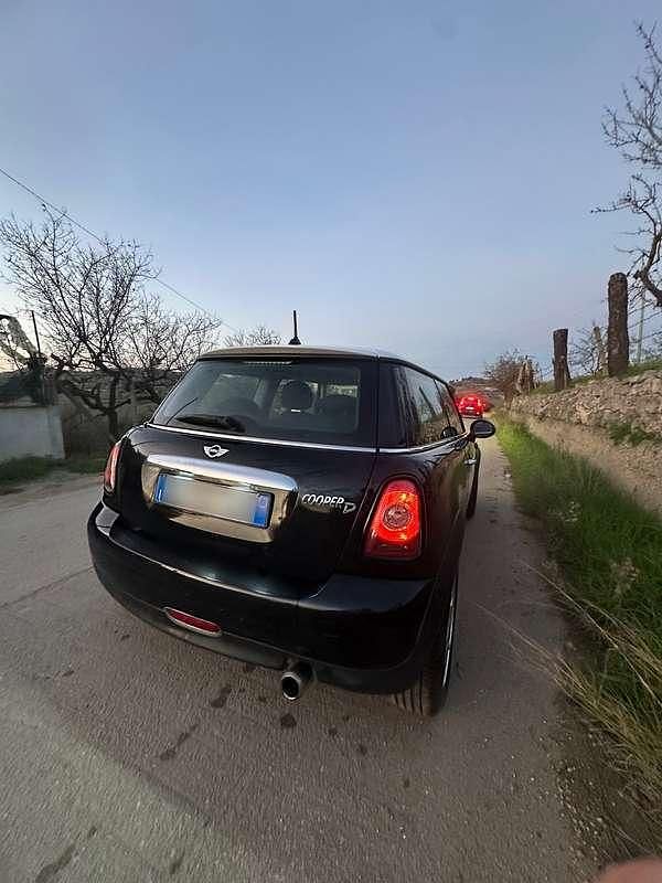 Usata Mini Cooper D 109 CV (80 kW) 2010 Utilitaria