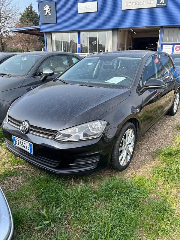 Usata VW Golf VII Trendline 90 CV (66 kW) 2015 Berlina