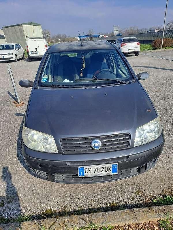 Usata Fiat Punto Active 60 CV (44 kW) 2003 Utilitaria