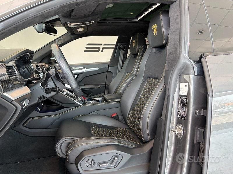 Usata Lamborghini Urus 650 CV (478 kW) 2021 Grigio SUV