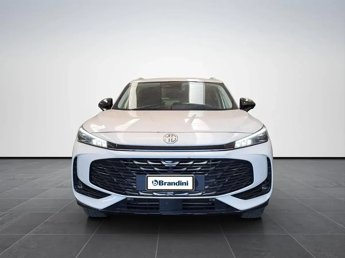 Usata MG HS Luxury 143 CV (105 kW) 2025 Wsd SUV