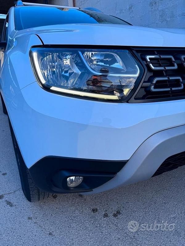 Usata Dacia Duster Prestige 114 CV (83 kW) 2019 Bianco SUV
