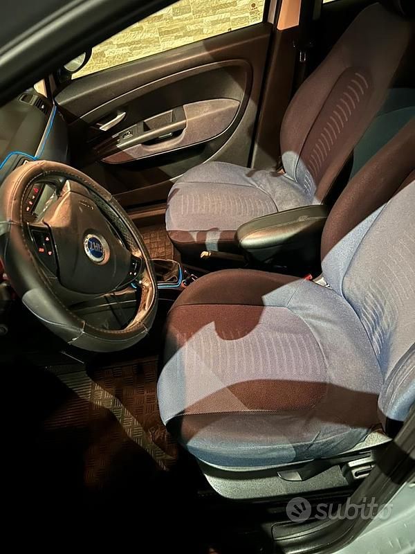 Usata Fiat Grande Punto 65 CV (47 kW) 2007 Grigio Utilitaria