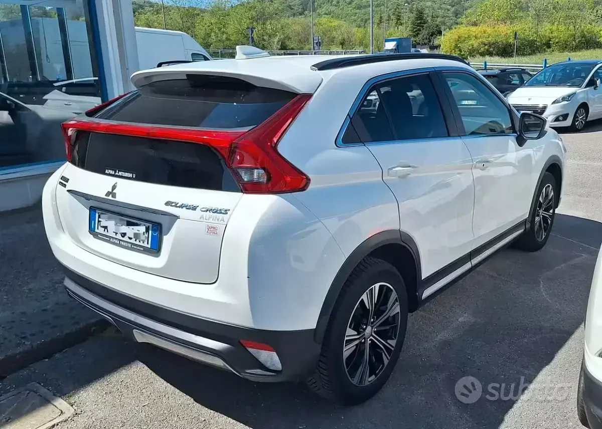 Usata Mitsubishi Eclipse Cross Intense 163 CV (119 kW) 2019 Bianco SUV