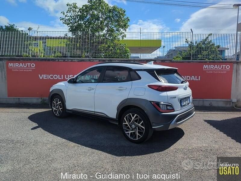 Usata Hyundai Kona 141 CV (103 kW) 2021 Bianco SUV