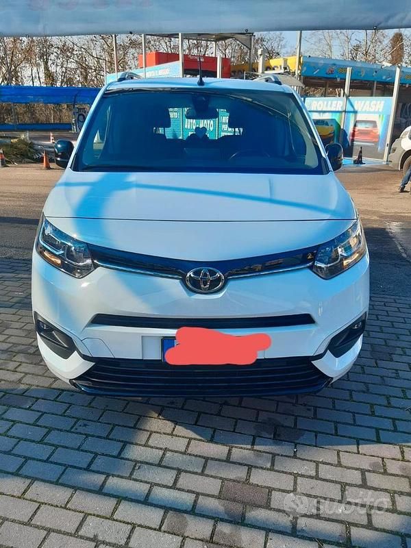 Usata Toyota Proace City City 110 CV (80 kW) 2022 Bianco Monovolume