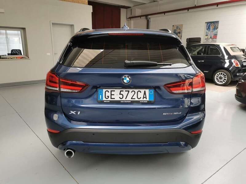 Usata BMW X1 Advantage 116 CV (85 kW) 2021 Phytonicblau metallic SUV