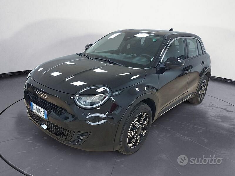 Usata Fiat 600 Pop 145 CV (106 kW) 2025 Nero SUV