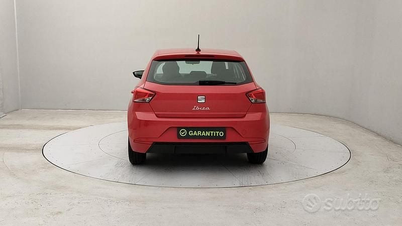 Usata Seat Ibiza Reference 90 CV (66 kW) 2022 Rosso Utilitaria