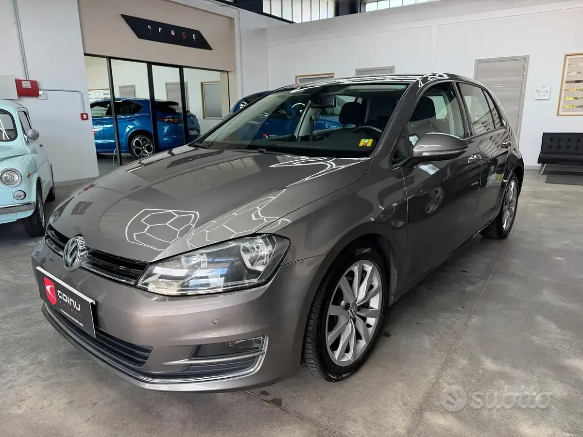 Usata VW Golf VII Highline 110 CV (80 kW) 2015 Grigio Berlina