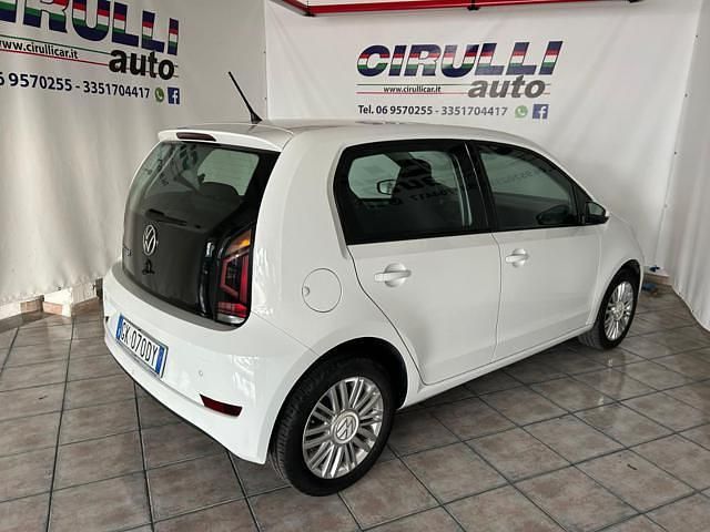 Usata VW up! move up! 68 CV (50 kW) 2022 Bianco pastello Utilitaria