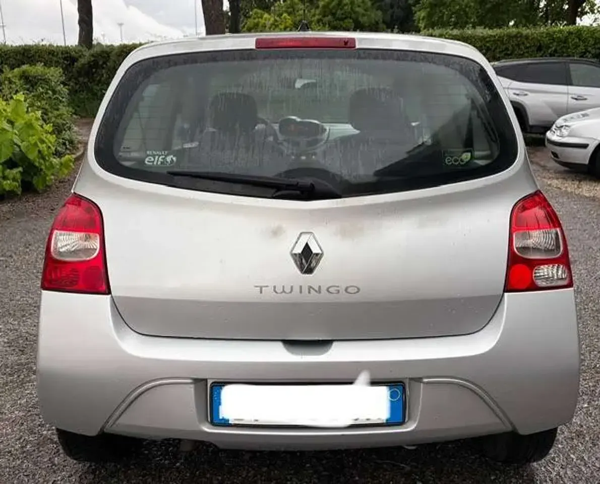 Usata Renault Twingo Initiale 76 CV (55 kW) 2008 Argento Utilitaria