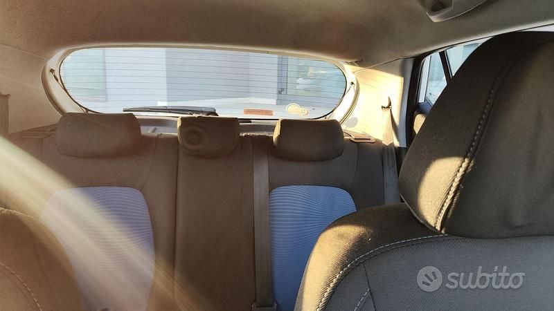 Używany Hyundai i10 Comfort 69 KM (50 kW) 2016 Biały Hatchback