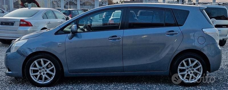 Usata Toyota Verso Sol 150 CV (110 kW) 2010 Blu Monovolume