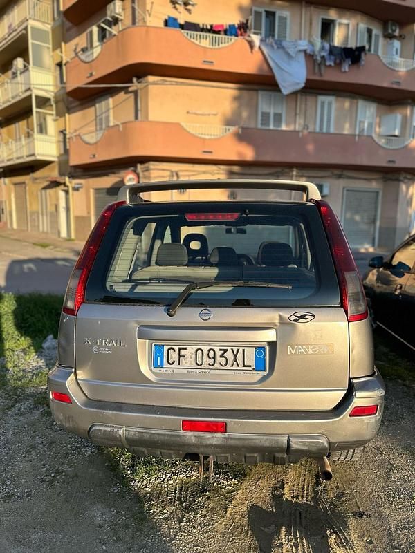 Usata Nissan X-Trail 114 CV (83 kW) 2003 Grigio SUV