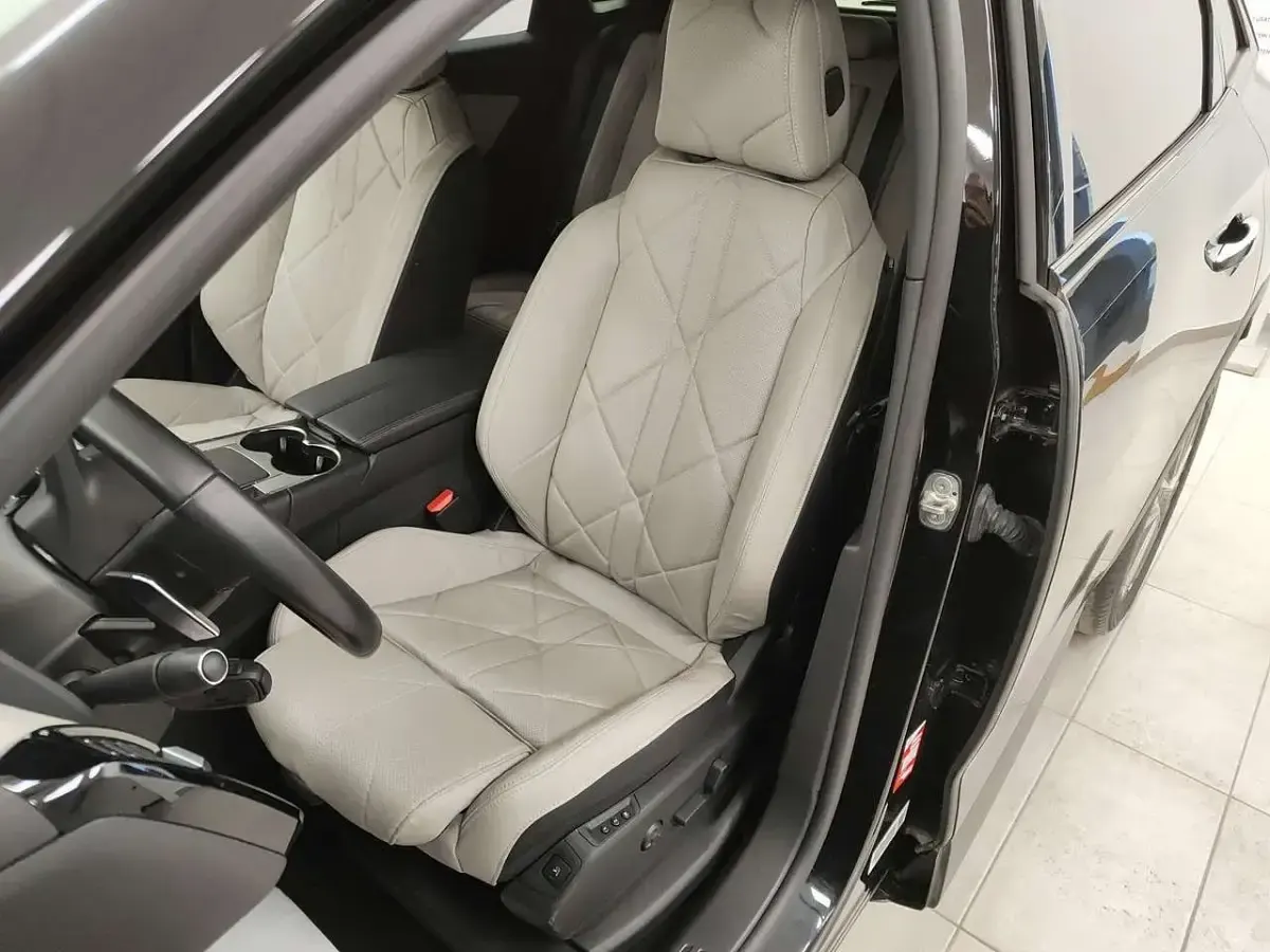 Usata DS Automobiles DS7 Crossback 131 CV (96 kW) 2024 Nero SUV