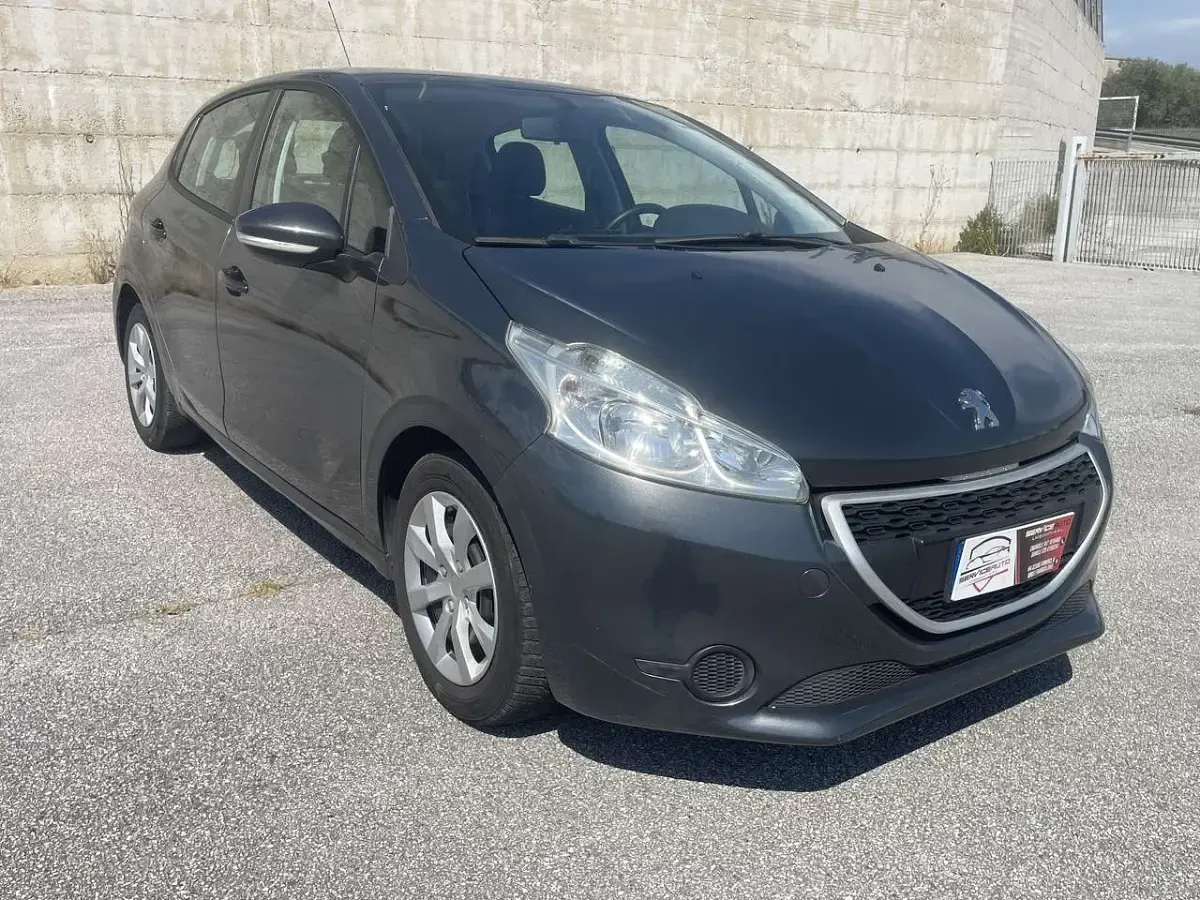 Usata Peugeot 208 Active 68 CV (50 kW) 2013 Other Utilitaria