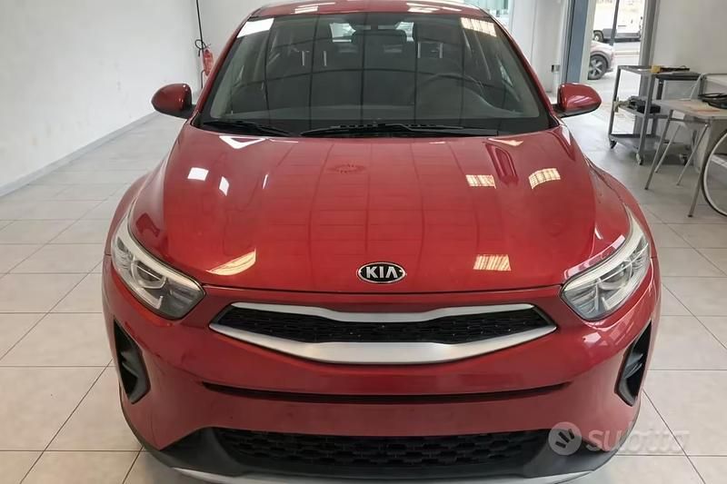 Usata Kia Stonic Urban 110 CV (80 kW) 2018 Rosso SUV