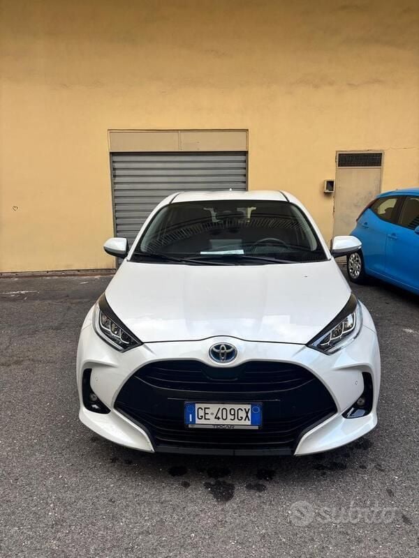 Usata Toyota Yaris Hybrid 2021 Bianco Berlina