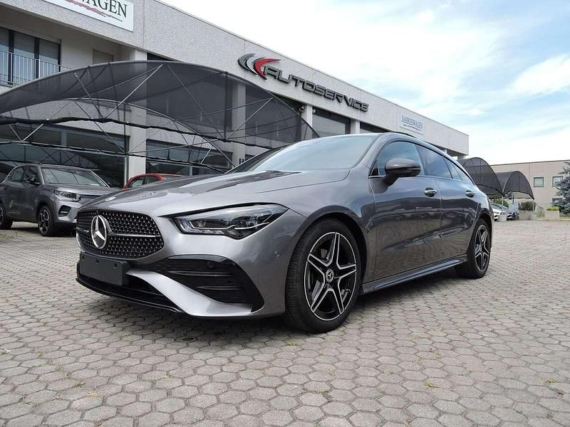 Usata Mercedes CLA180 Shooting Brake AMG line 136 CV (100 kW) 2024 Grigio Station wagon