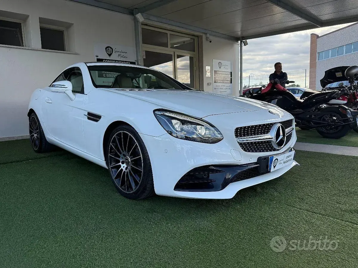 Usata Mercedes SLC250 Premium 204 CV (150 kW) 2017 Bianco Cabrio